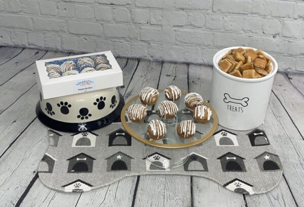 Product image of Pumpkin Pup Cakes