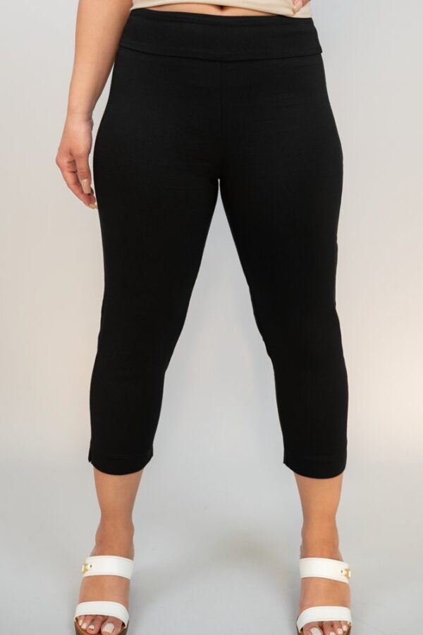 Product image of Solid Stretch Capri (S-3XL)