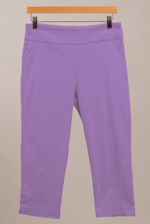 Product image of Solid Stretch Capri (S-3XL)