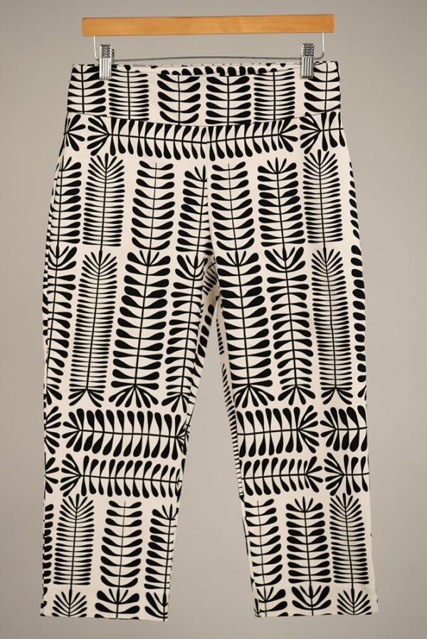 Product image of Printed Stretch Capri (S-3XL)