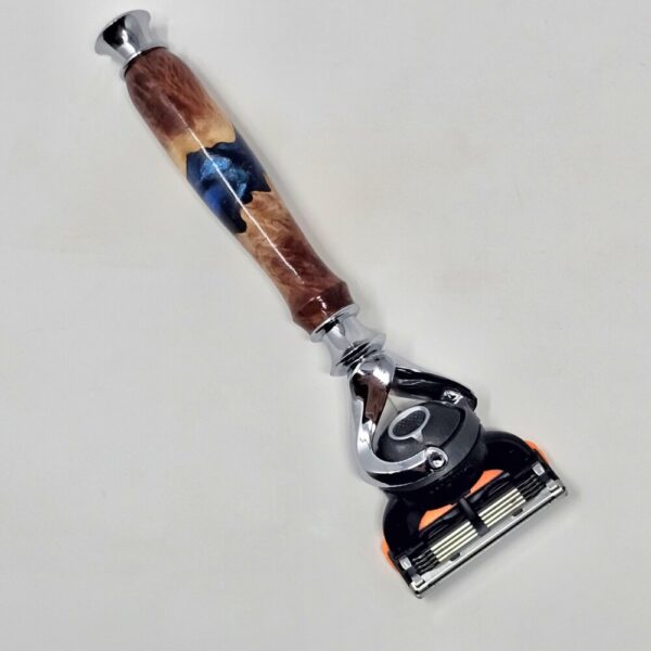 Product image of Flexball Proglide Fusion Australian Red Mallee Burl & Blue Resin Razor