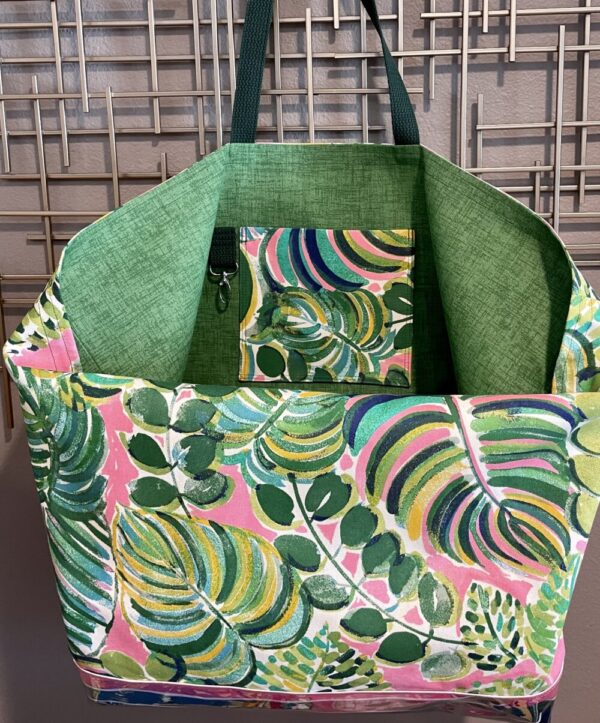 Product image of “Tropical Leaves” Oversized Tote